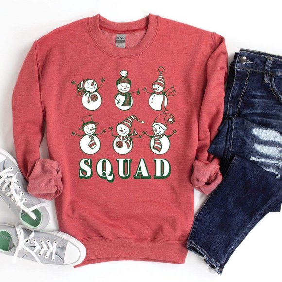 New Gildan Heavy Blend Pullover Sweatshirt 6 Snowmen "Squad" Red Sz 2XL - Picture 1 of 1